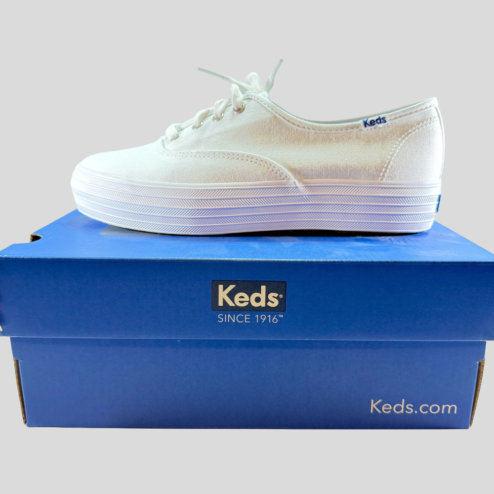 Keds Ortholite Triple White Womens Sneakers Sz 6M WF49946 - New in Box